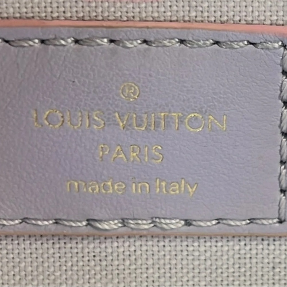 Louis Vuitton OnTheGo Tote Spring in the City GM - Picture 7 of 8